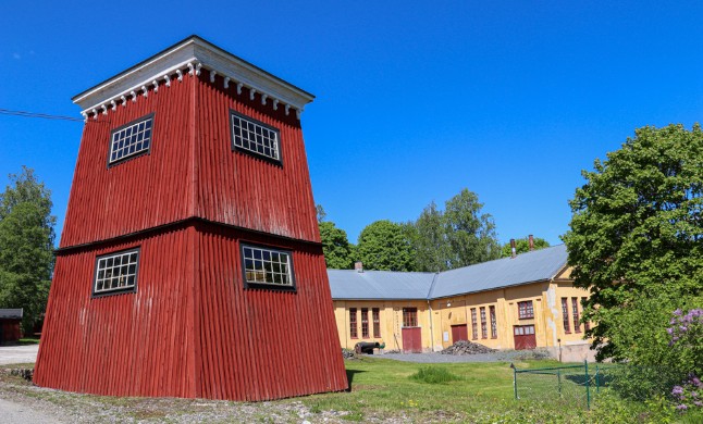 Långban röd byggnad